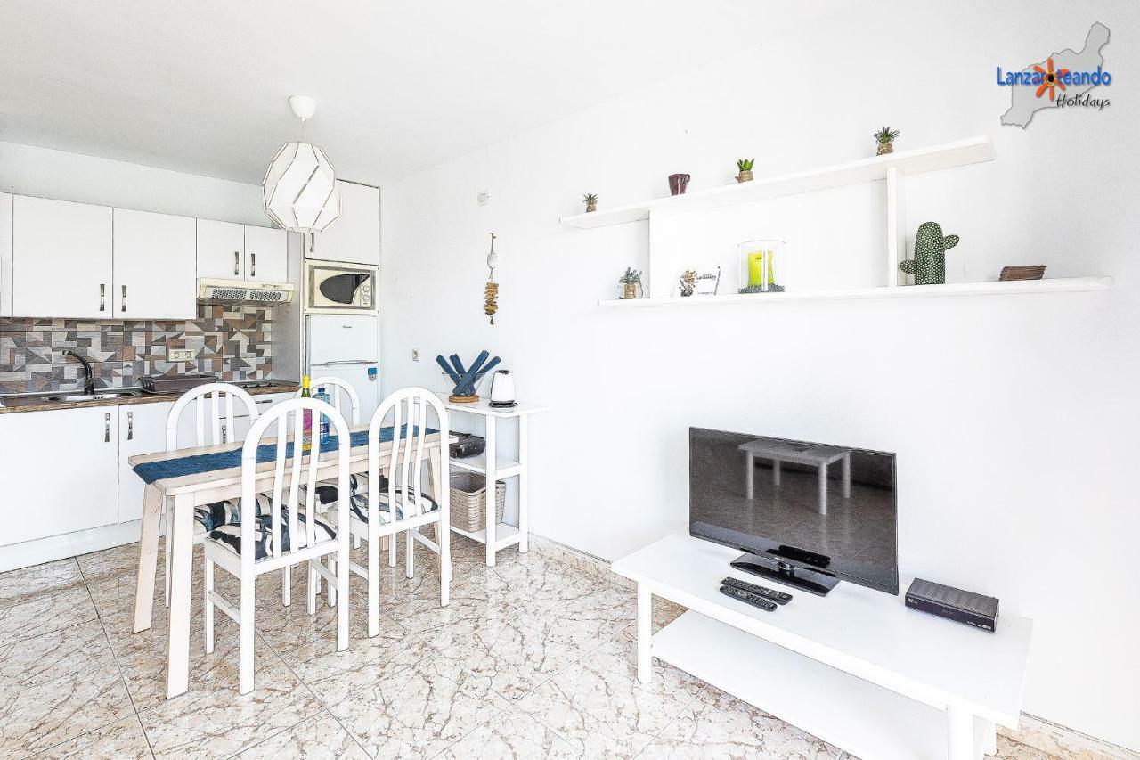 Vivienda Vacacional Rose Costa Teguise Exterior photo